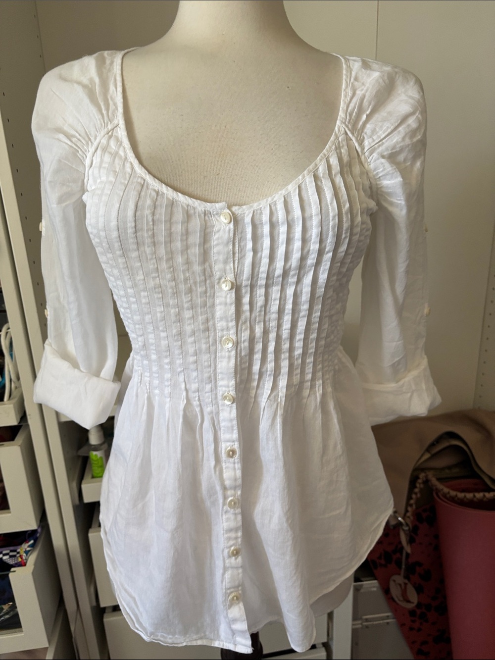 Women's White Pintuck Button-Front Blouse cotton